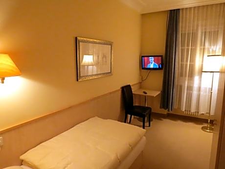 Small Single Room