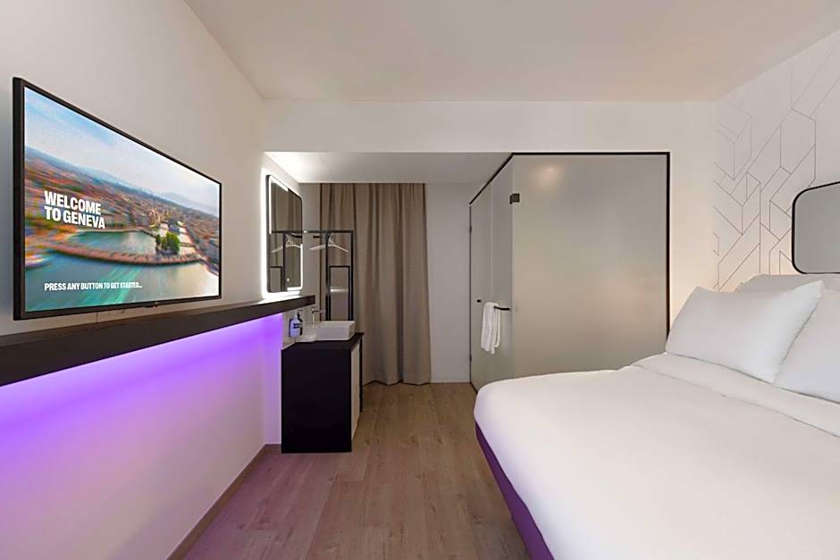 YOTEL Geneva Lake