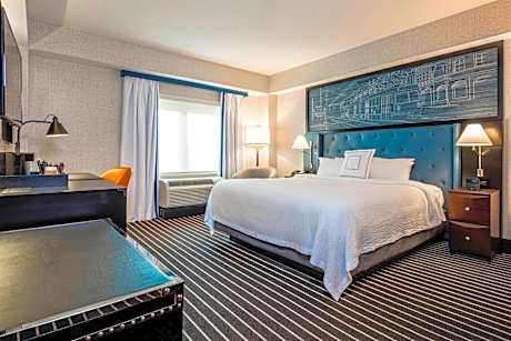 One-Bedroom King Suite