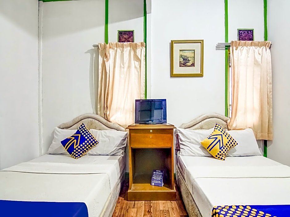 Hotel O Villa Anyelir Yustik Selabintana