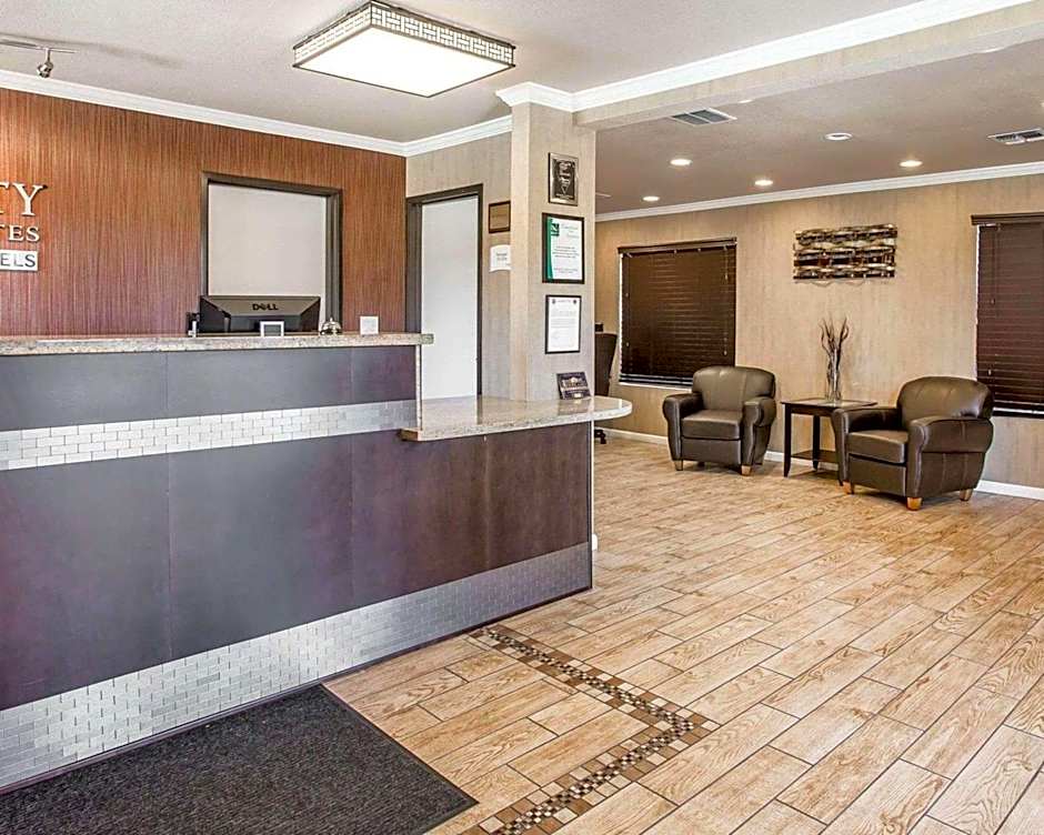 Quality Inn & Suites Woodland