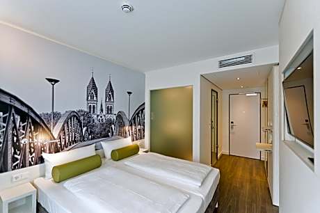 Standard Double Room - 2 Adjoining Rooms