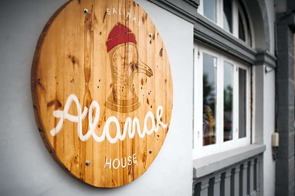 Alamar Salinas House