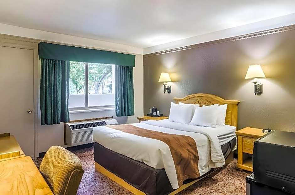 Quality Inn