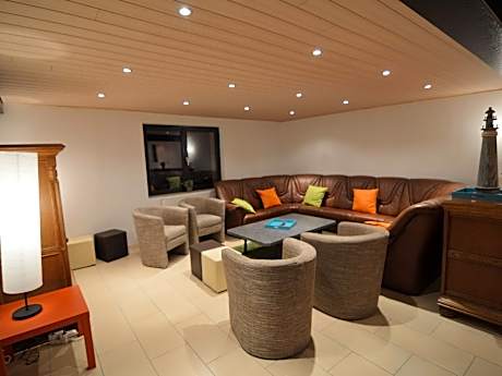 Sourbrodt Stay with Pool