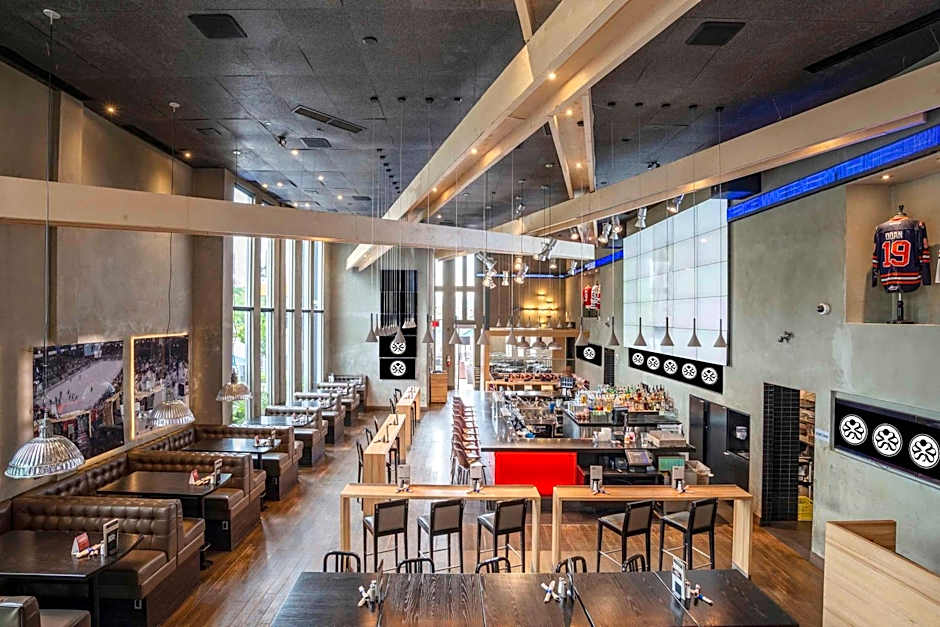 Sandman Signature Kamloops Hotel