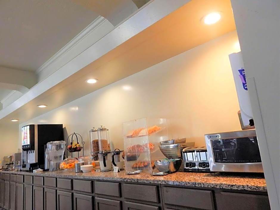 Surestay Plus Hotel by Best Western Lawton