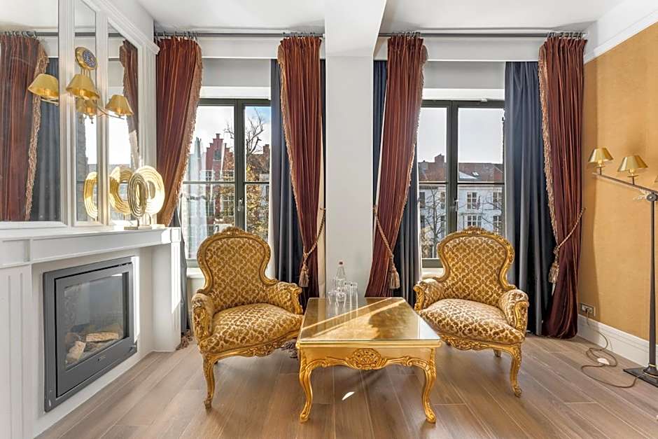 Canal Suites