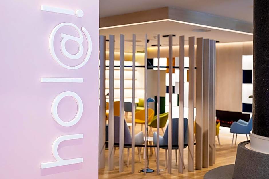 Suites Plaza Hotel & Wellness