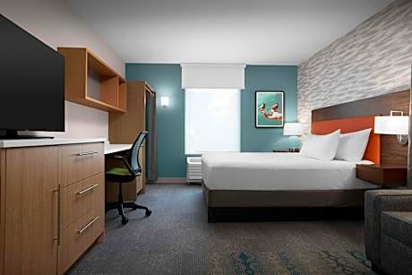 1 King Bed Studio Suite Nonsmoking