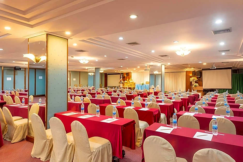 Nonthaburi Palace Hotel