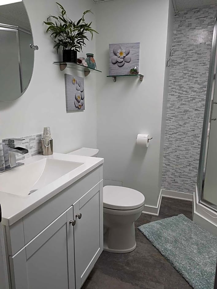 Suite in the Bush-Private Apartment