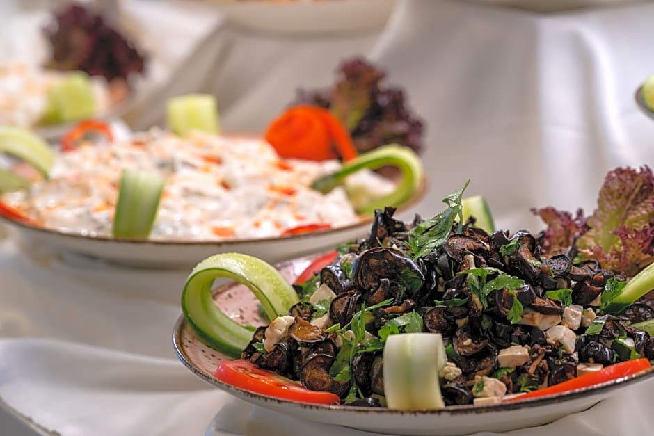 GRAVEL HOTELS SELECT