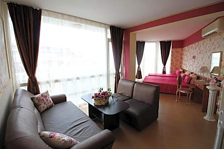 Studio with Balcony
