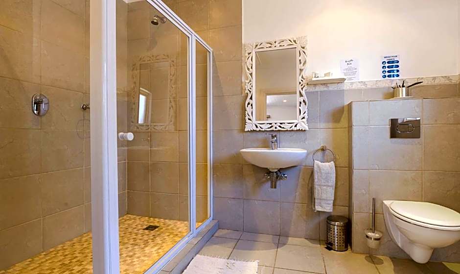 Russells on the Port