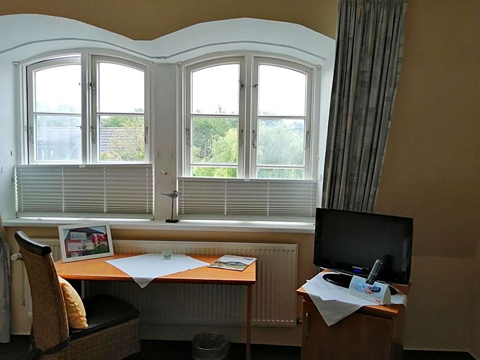 Hotel Fährhaus Niederkleveez