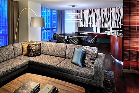 EWOW Suite, Presidential Suite, 1 King
