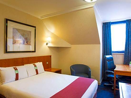Holiday Inn Luton South - M1 Junction 9