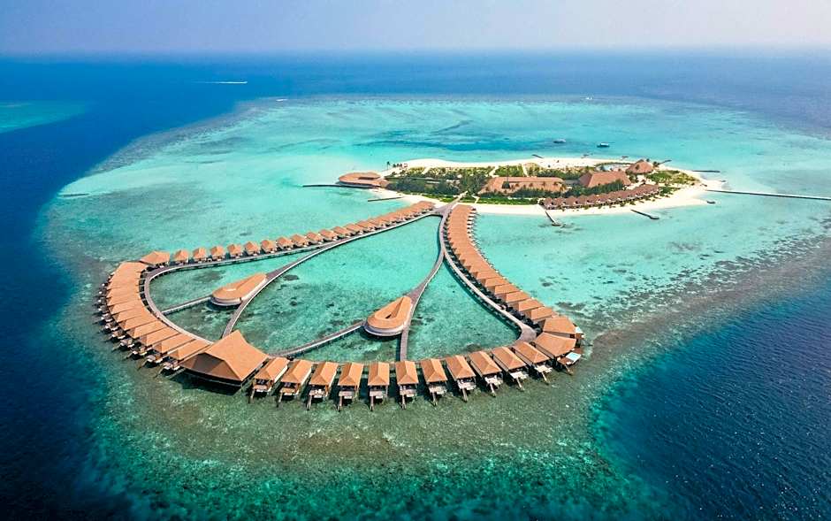 Cinnamon Velifushi Maldives