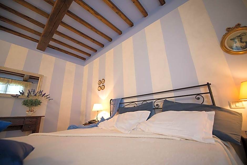 Casa Lari