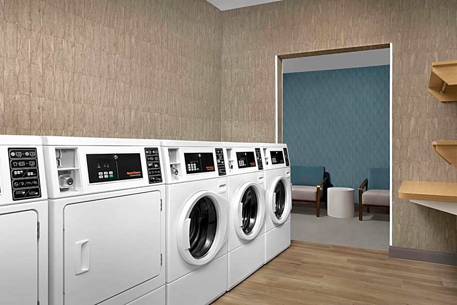 Home2 Suites by Hilton Falls Church