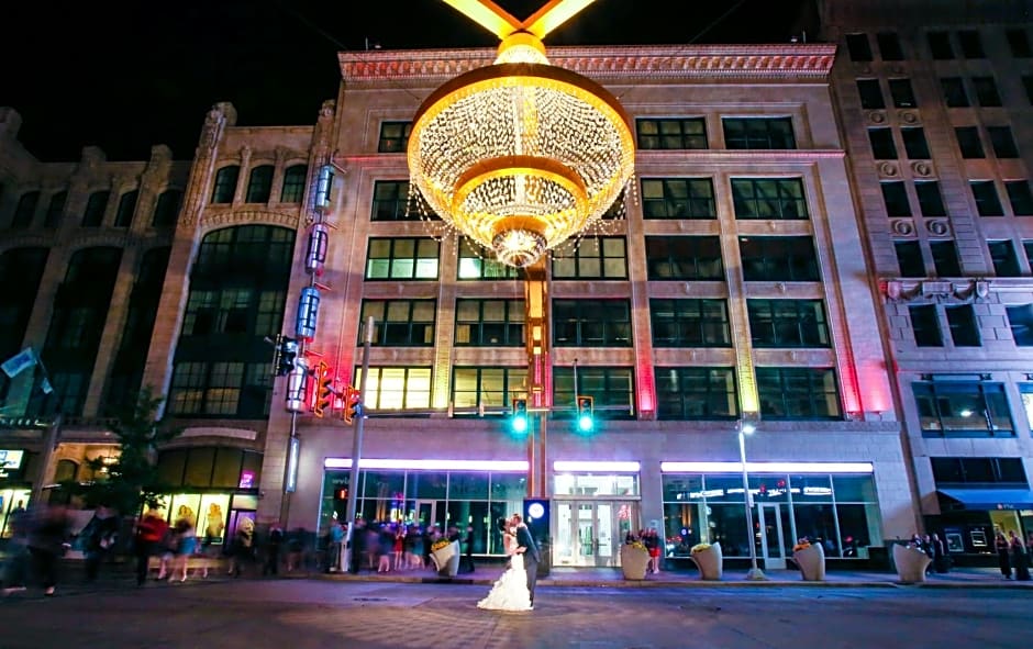 Crowne Plaza Cleveland at Playhouse Square