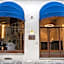 Hotel Cosmos