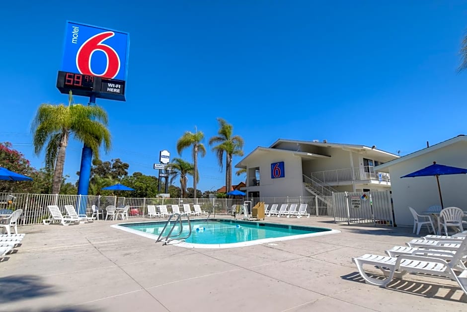 Motel 6 San Ysidro, CA  San Diego Border