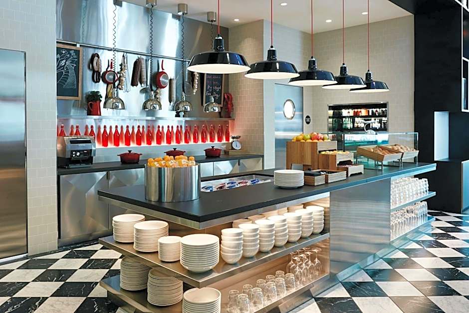 citizenM Seattle South Lake Union