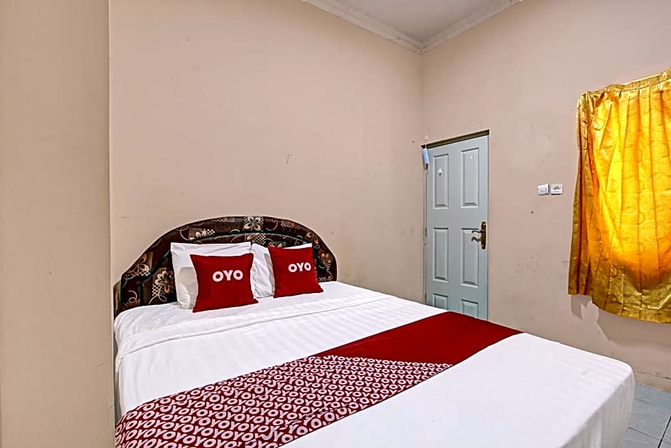 OYO 92459 Cahyo Kost 2