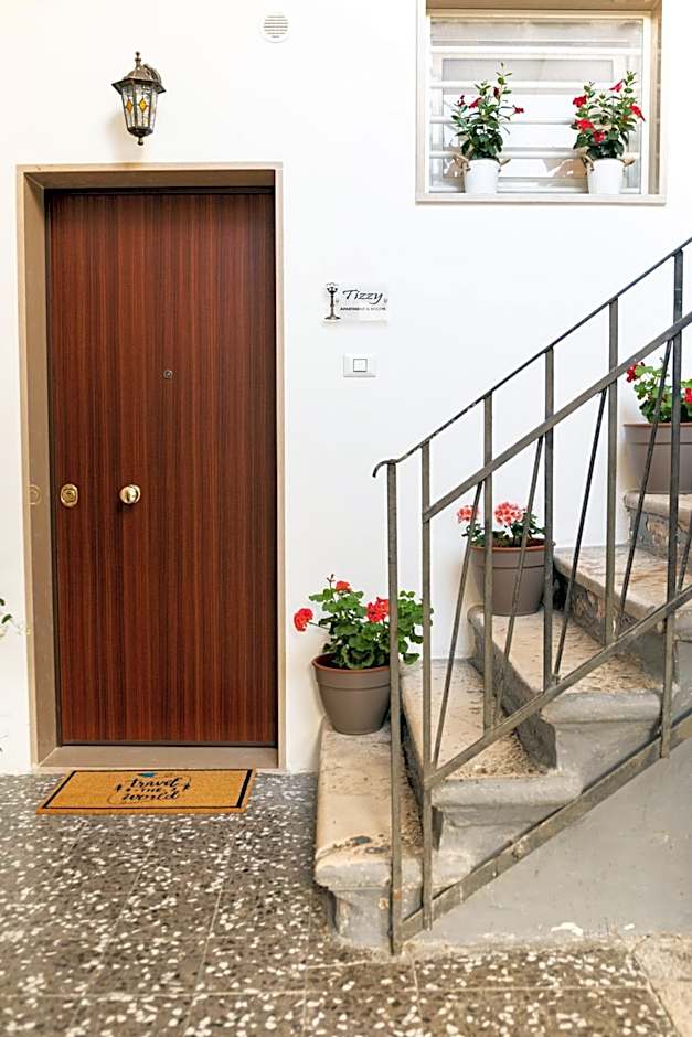 Tizzy Apartment & Rooms