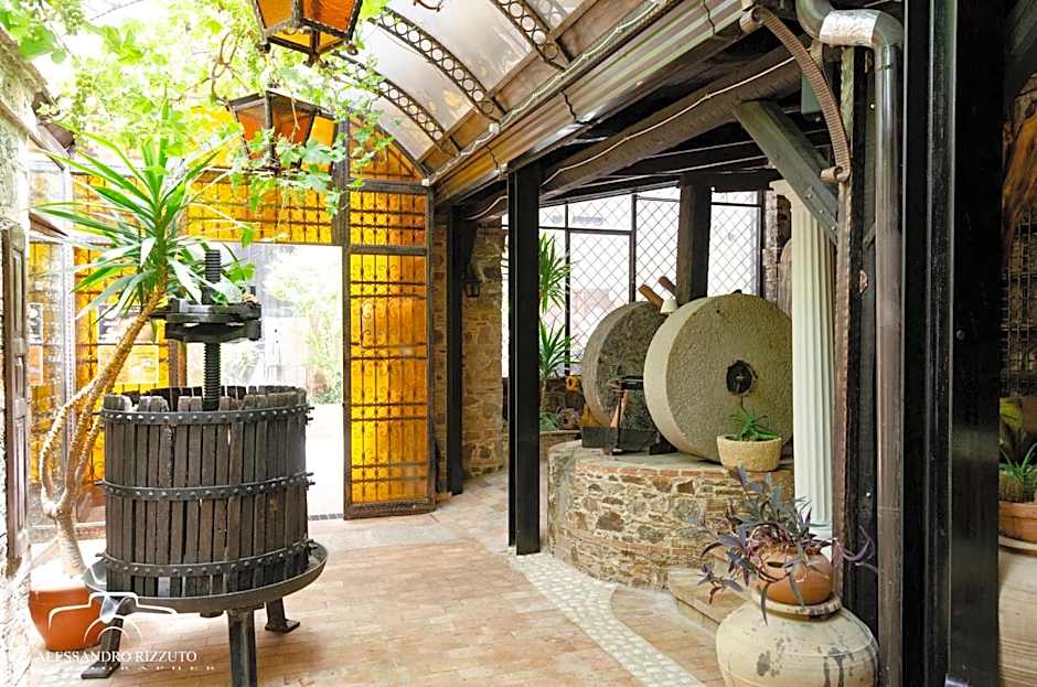 Residenza L'Antico Borgo Hotel