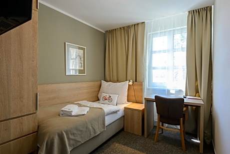 Standard Single Room with Shower