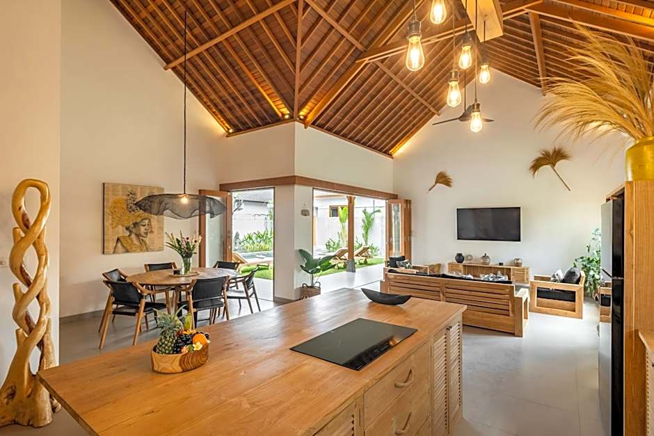 Lovely 3 Bedroom Villa Kembali