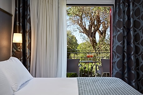 Double Room Garden View