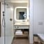 Van der Valk Hotel Paris CDG Airport
