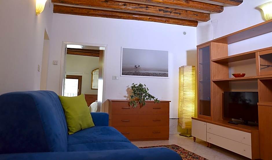 Al Portico Guest House