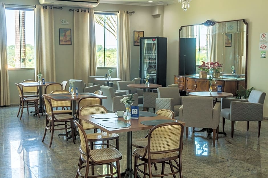 Dan Inn Franca & Convenções