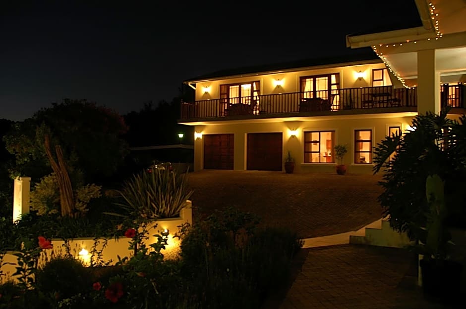 Candlewood Lodge