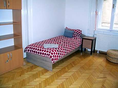Bed in 4-Bed Mixed Dormitory Room