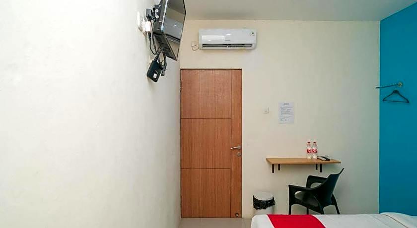 RedDoorz @ Mayjen Sungkono Surabaya