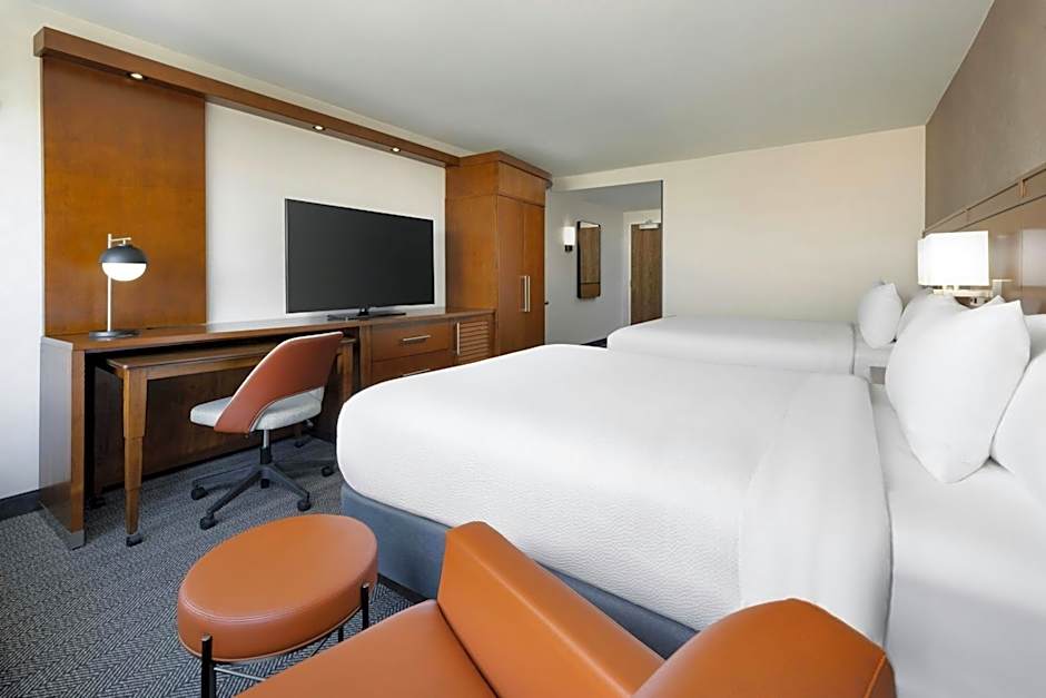 Courtyard by Marriott Los Angeles Woodland Hills