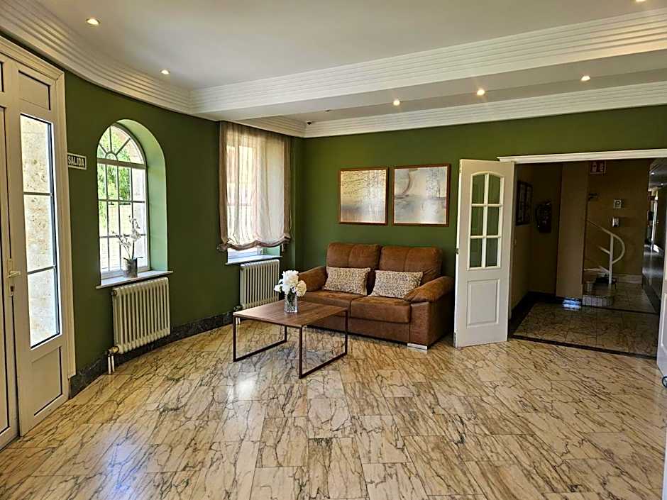Casablanca Hotel Studios