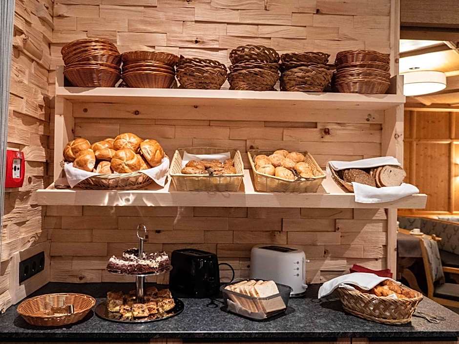 Hotel & Apart Central