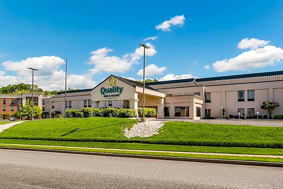 Quality Inn & Suites Bel Air I-95 Exit 77A