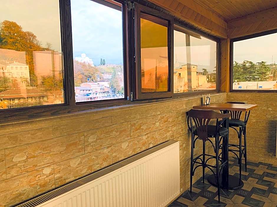 Georgian Palace Hotel