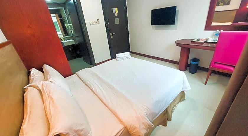 Celyn City Hotel