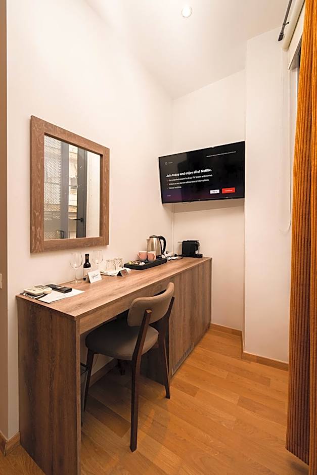 Athens Center luxury Suites 3