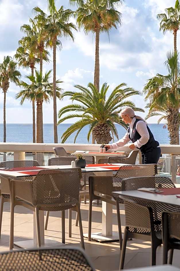 Leonardo Plaza Cypria Maris Beach Hotel & Spa