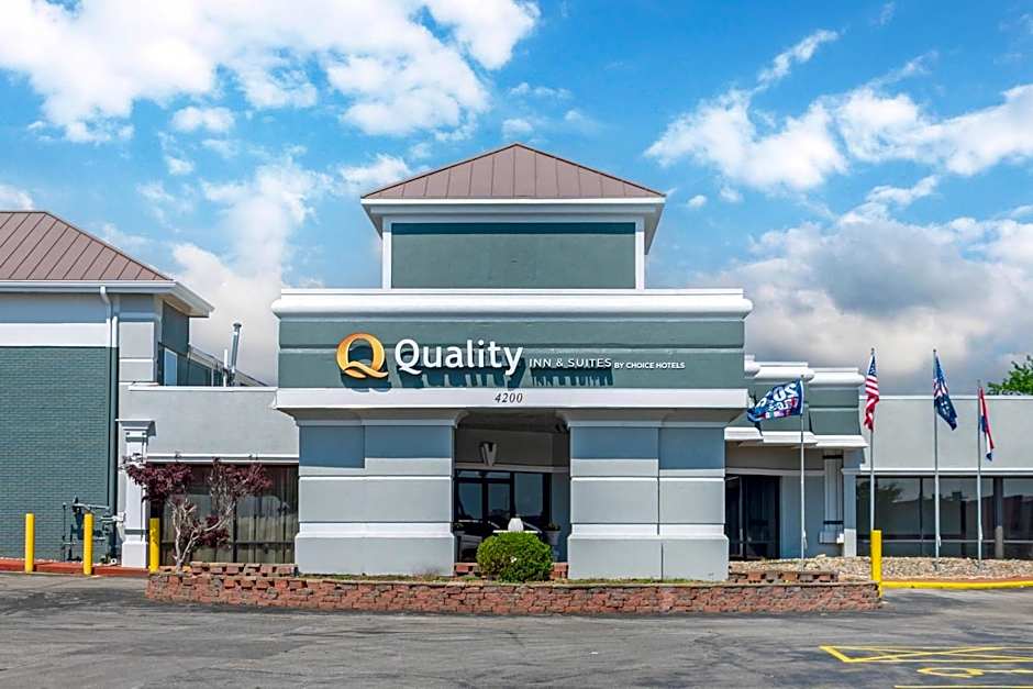 Quality Inn & Suites Kansas City - Independence I-70 East